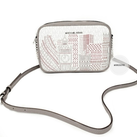 Michael Kors Handbags - ⚠️LAST ONE⚠️ Michael Kors London Large Crossbody